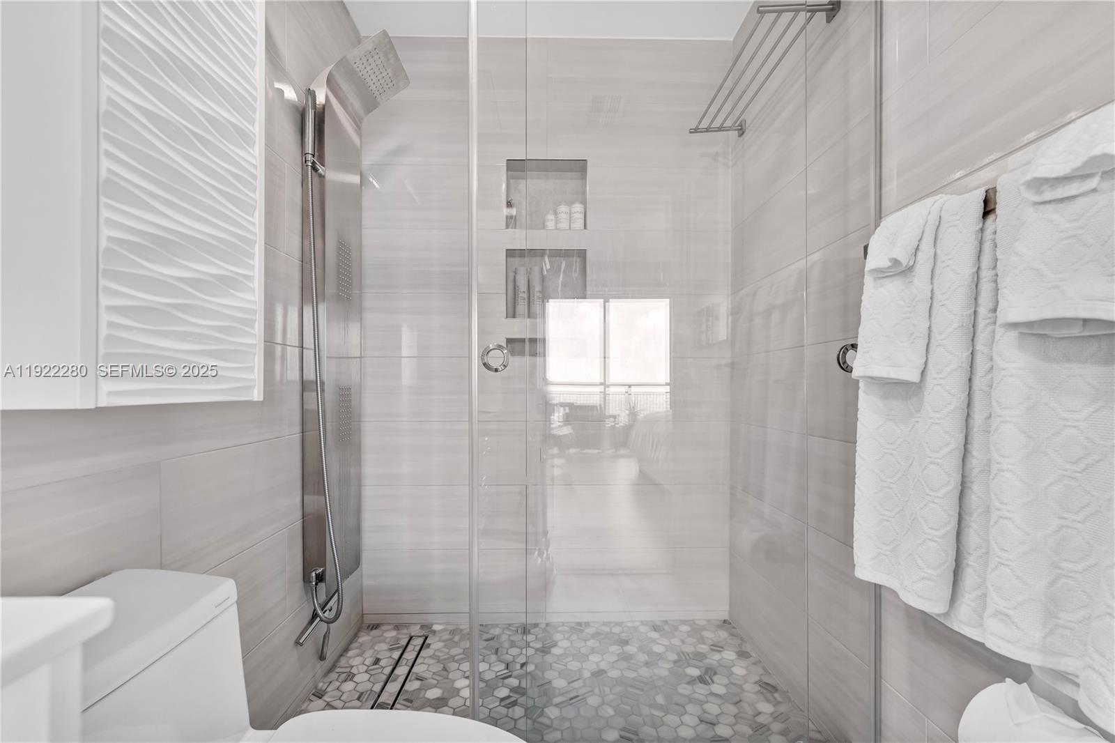 INFINITY AT BRICKELL COND - Residential