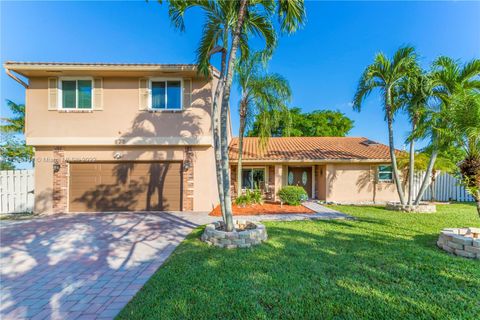 Photo of 970 Cumberland Ter, Davie, FL 33325 (MLS # A11296104)