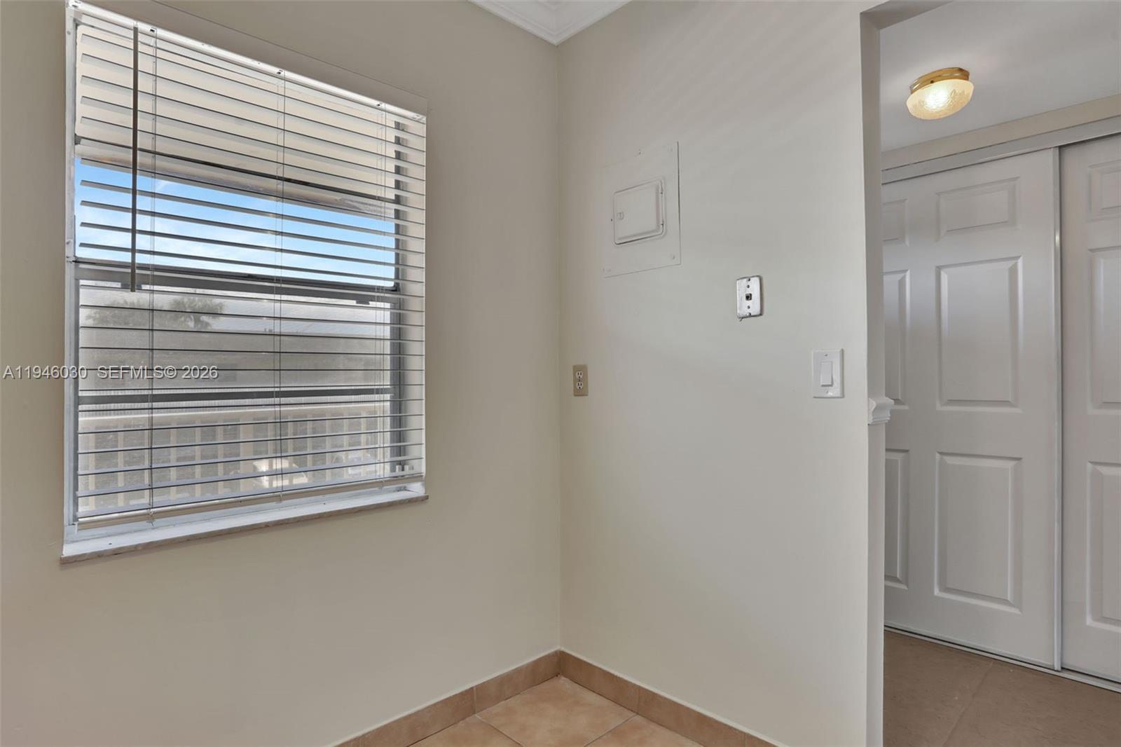 ORIOLE GARDENS TWO 63 CON - Residential