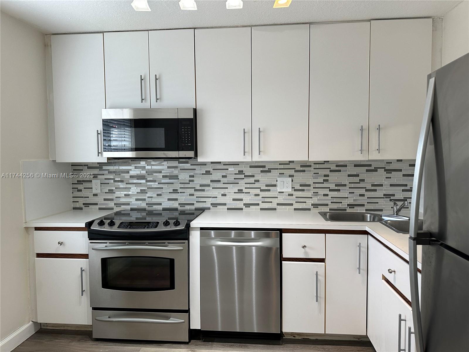 1480 Springside Dr 1480