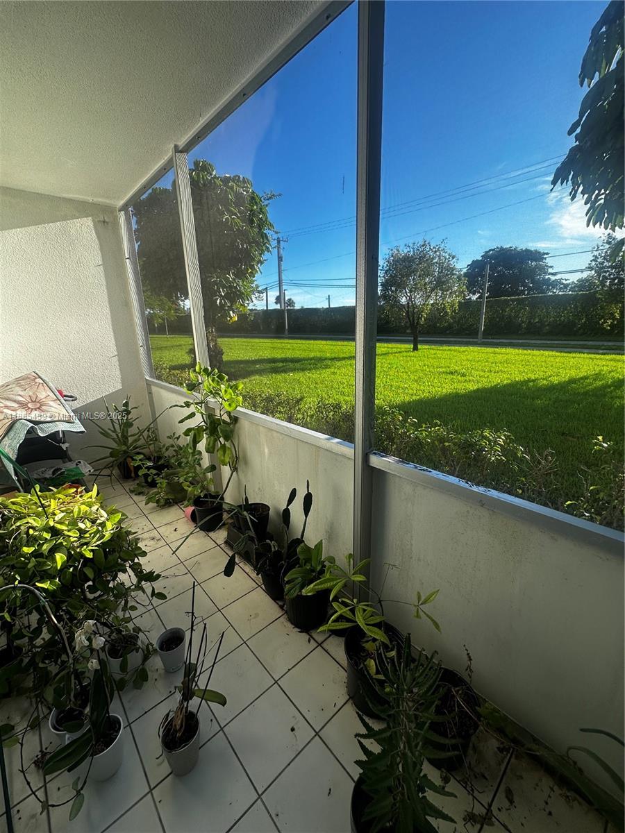 SUFFOLK AT CENTURY VILLAG - Residential Lease