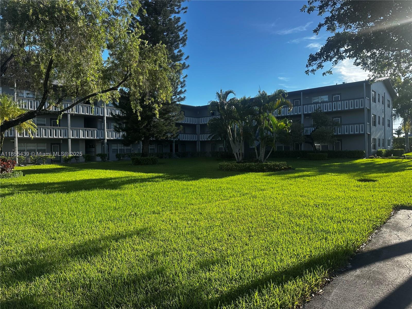 SUFFOLK AT CENTURY VILLAG - Residential Lease