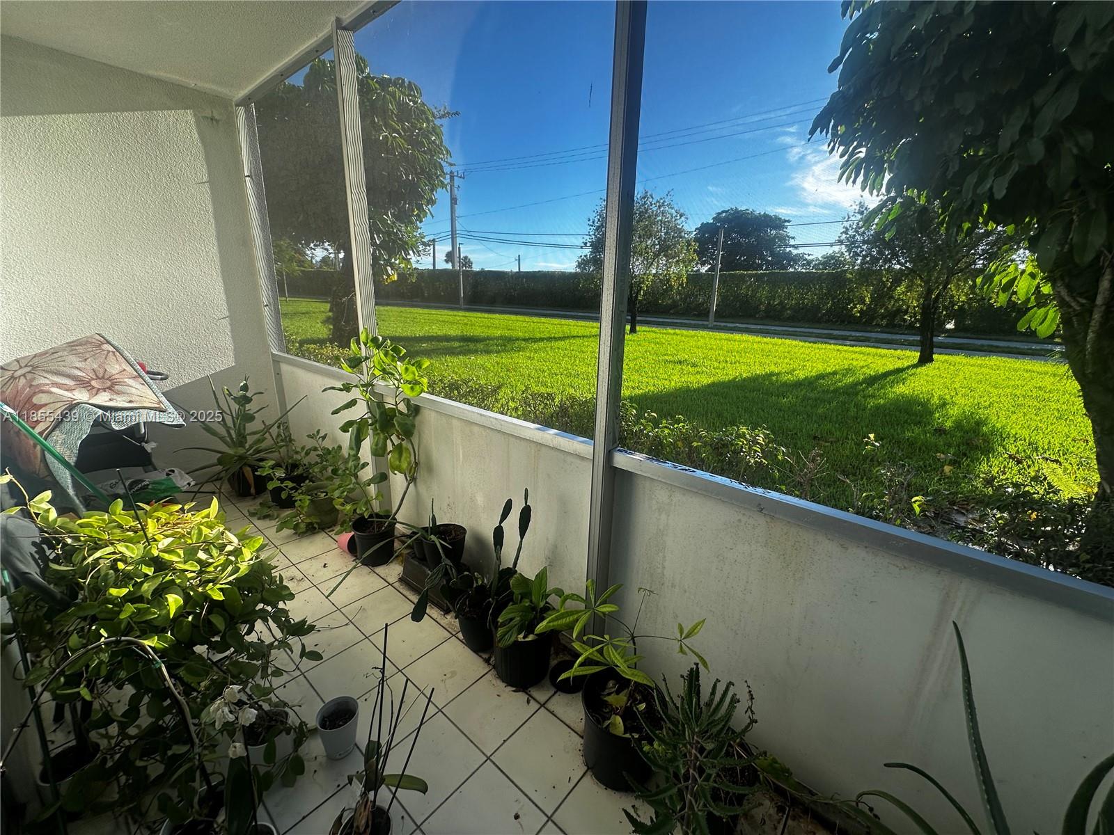 SUFFOLK AT CENTURY VILLAG - Residential Lease