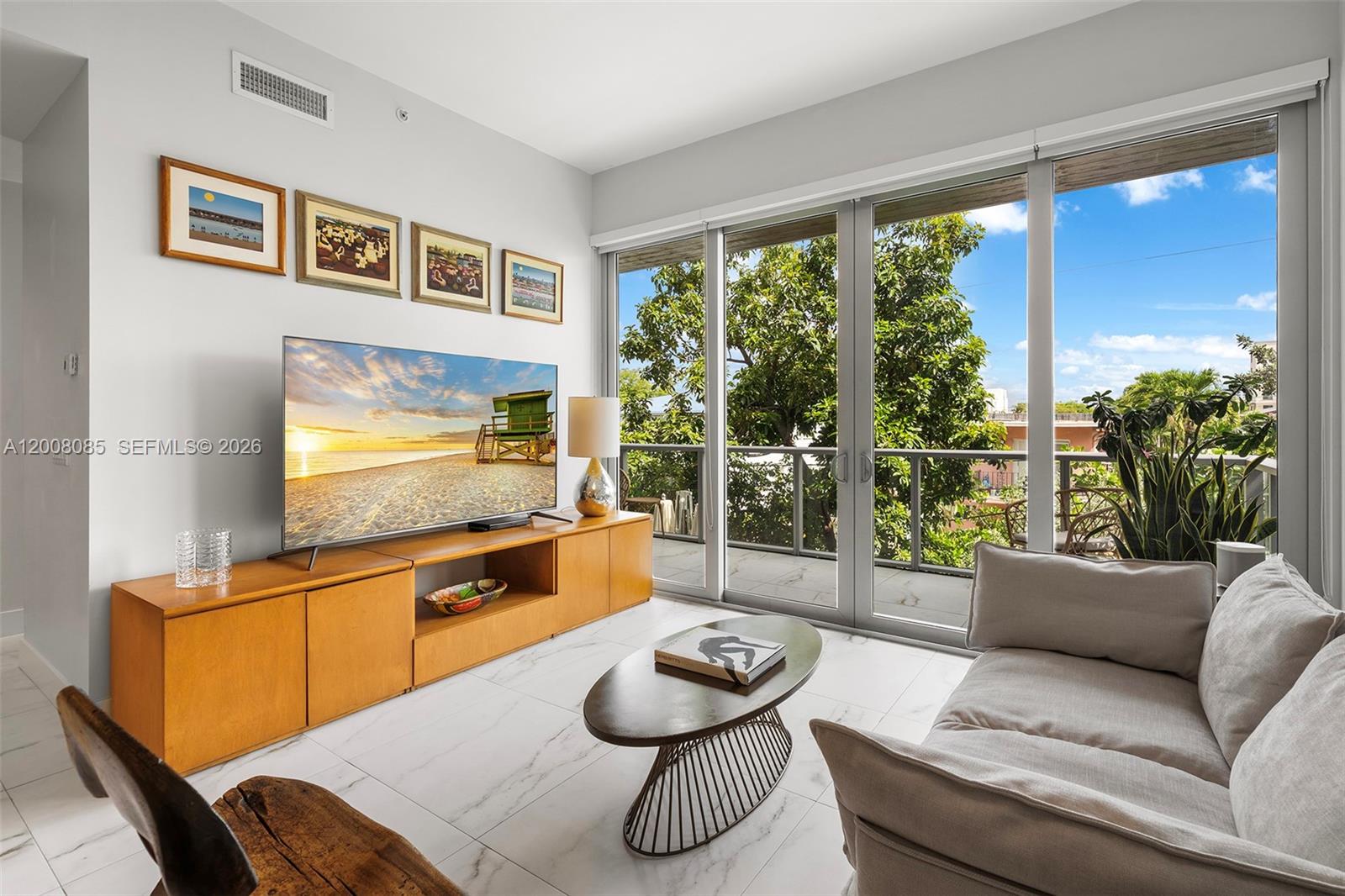 ELEVEN IN THE ROADS CONDO - Residential