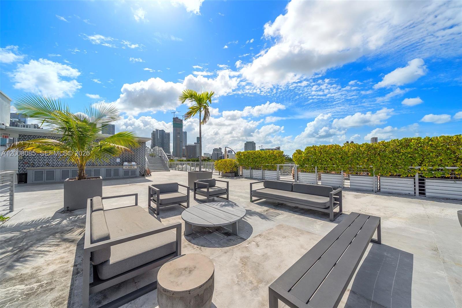 ELEVEN IN THE ROADS CONDO - Residential