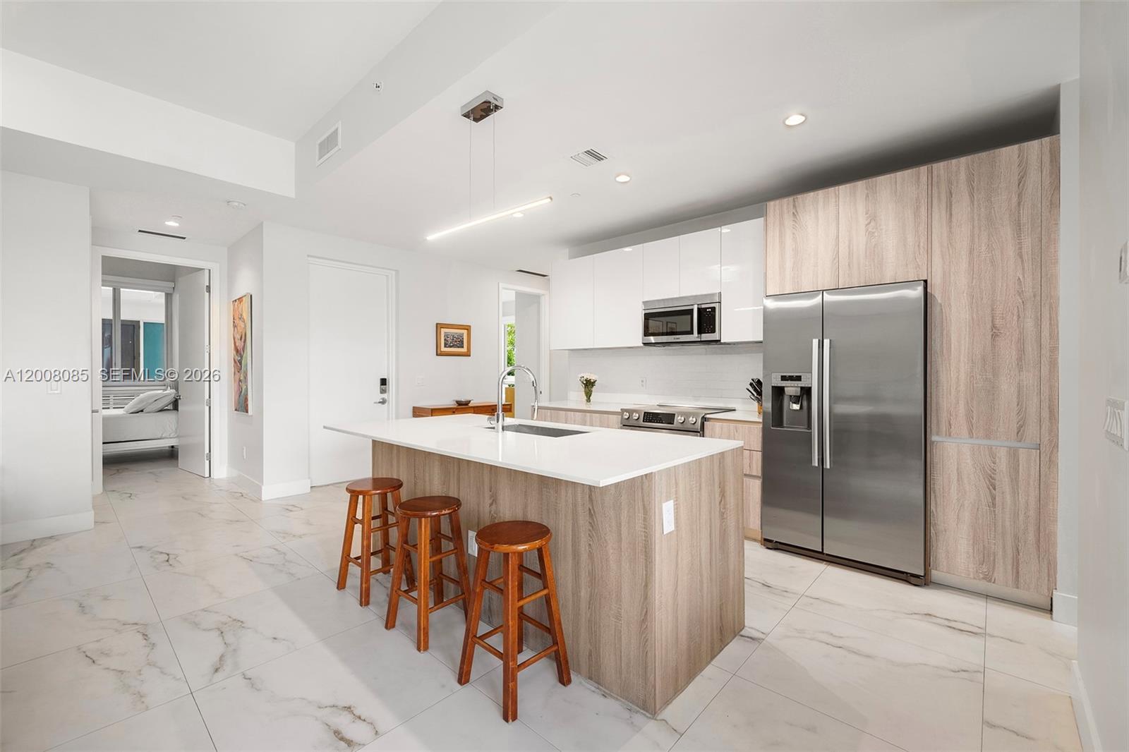ELEVEN IN THE ROADS CONDO - Residential