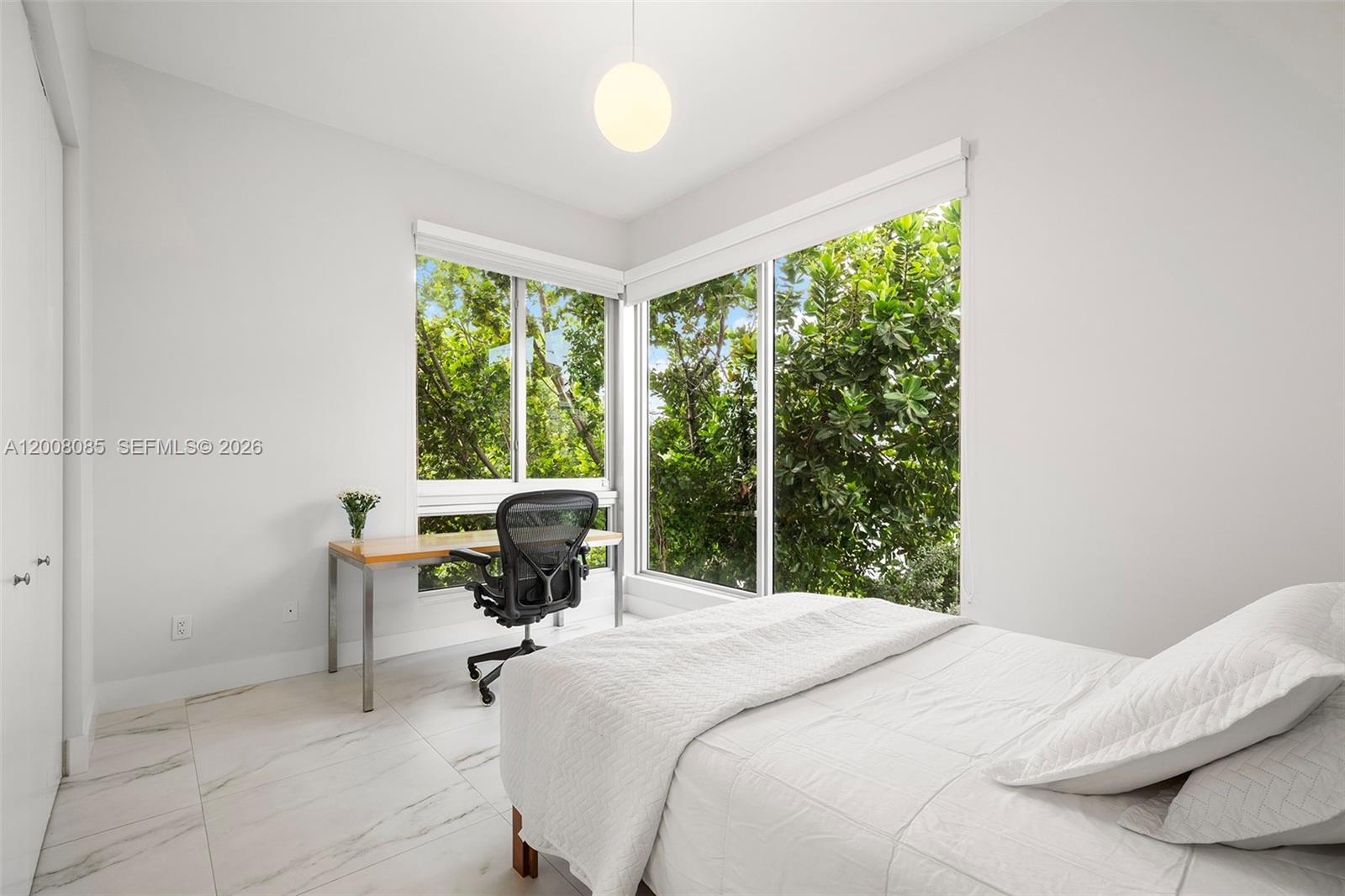 ELEVEN IN THE ROADS CONDO - Residential