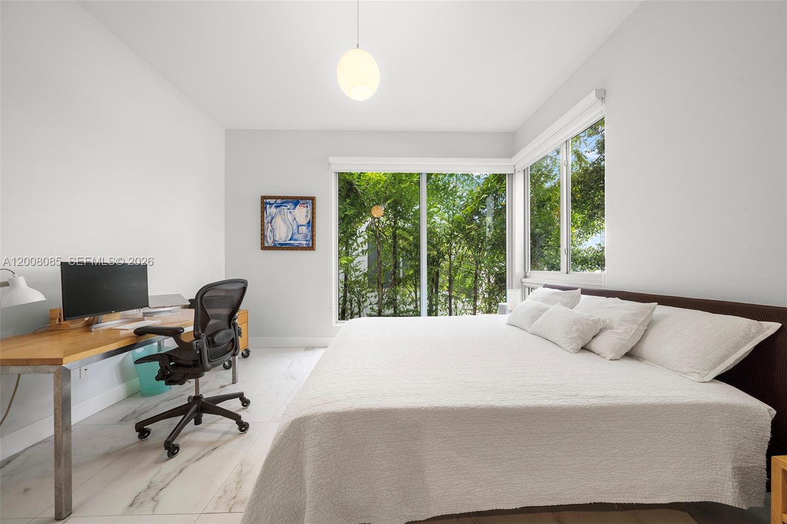 ELEVEN IN THE ROADS CONDO - Residential