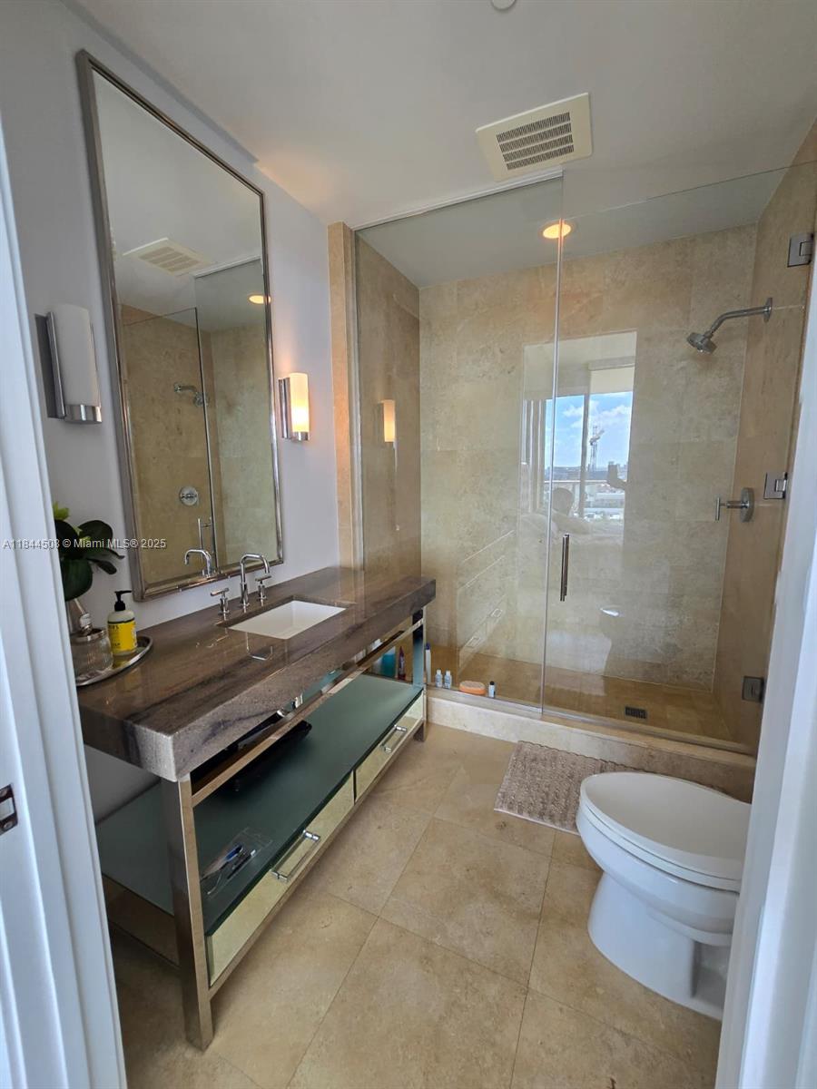 BAL HARBOUR NORTH SOUTH C - Residential Lease