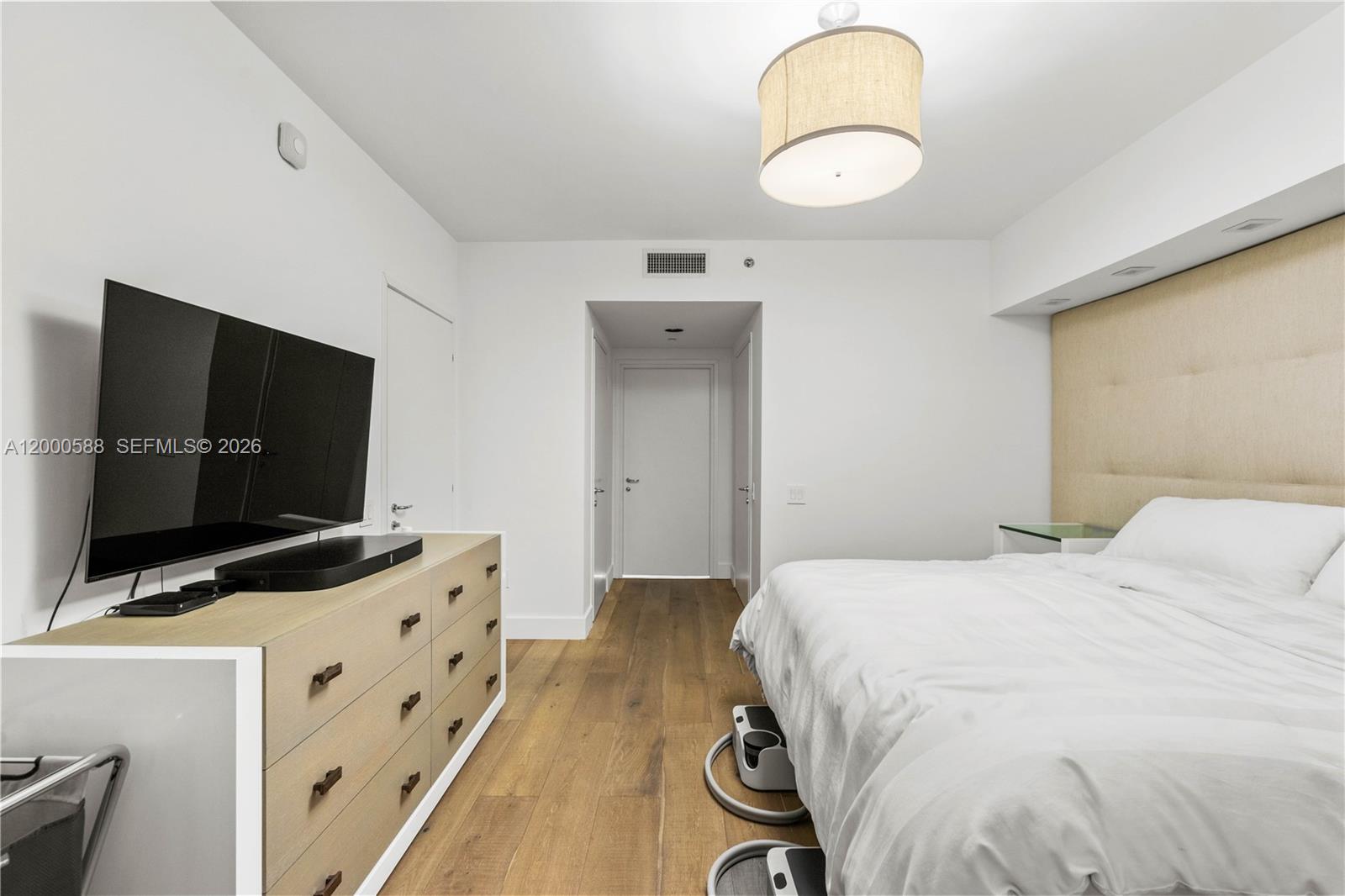 ICON SOUTH BEACH - Residential Lease