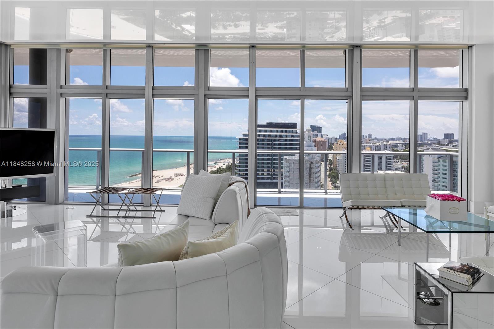 3737 Collins Ave PH-1