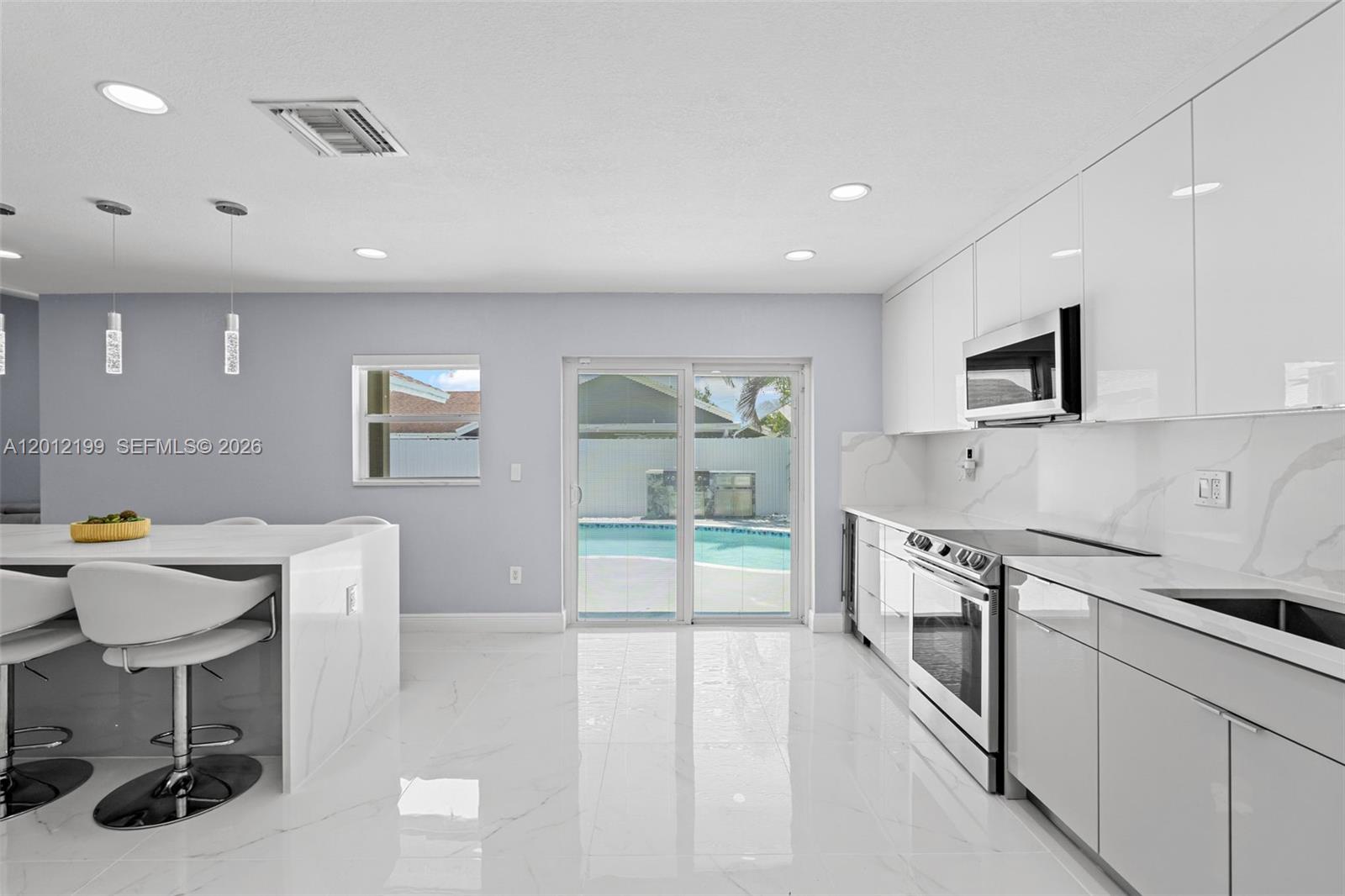NORTH LAUDERDALE VILLAGE S - Residential