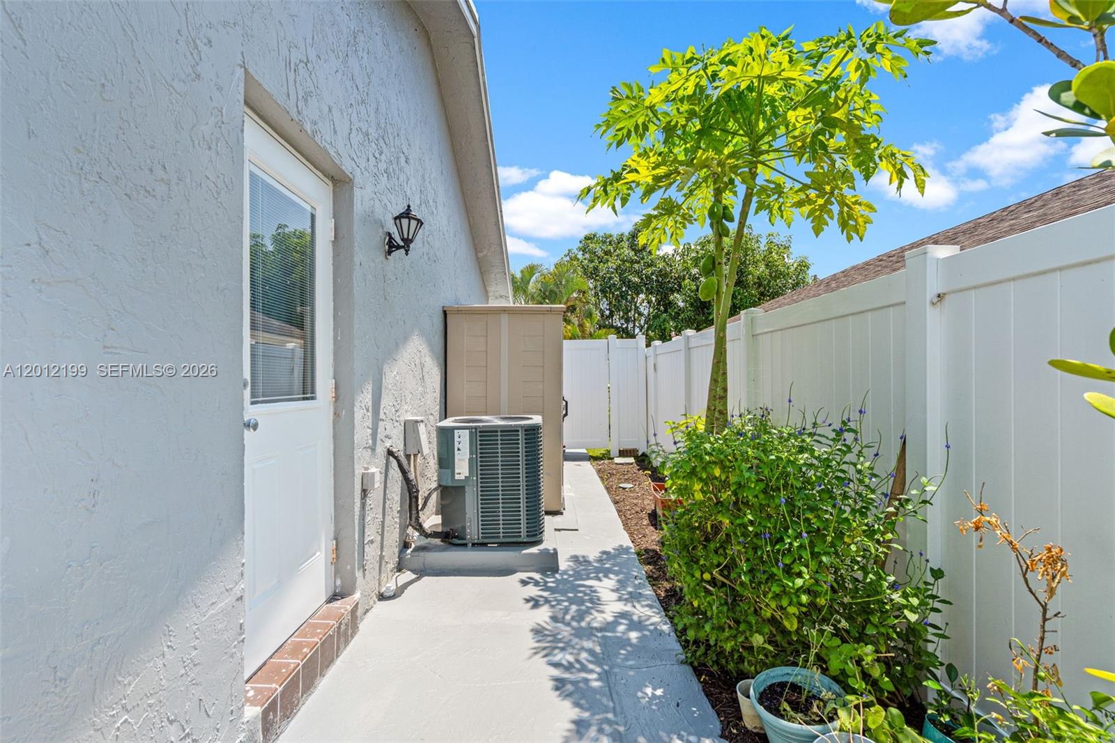NORTH LAUDERDALE VILLAGE S - Residential