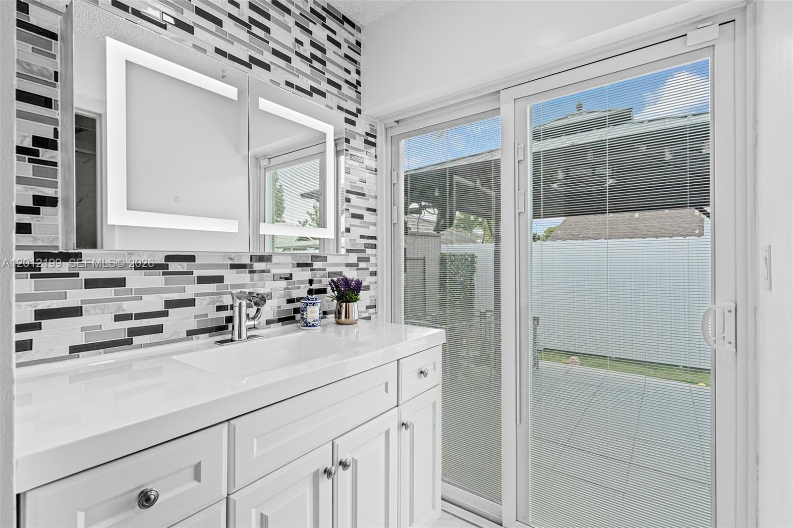 NORTH LAUDERDALE VILLAGE S - Residential