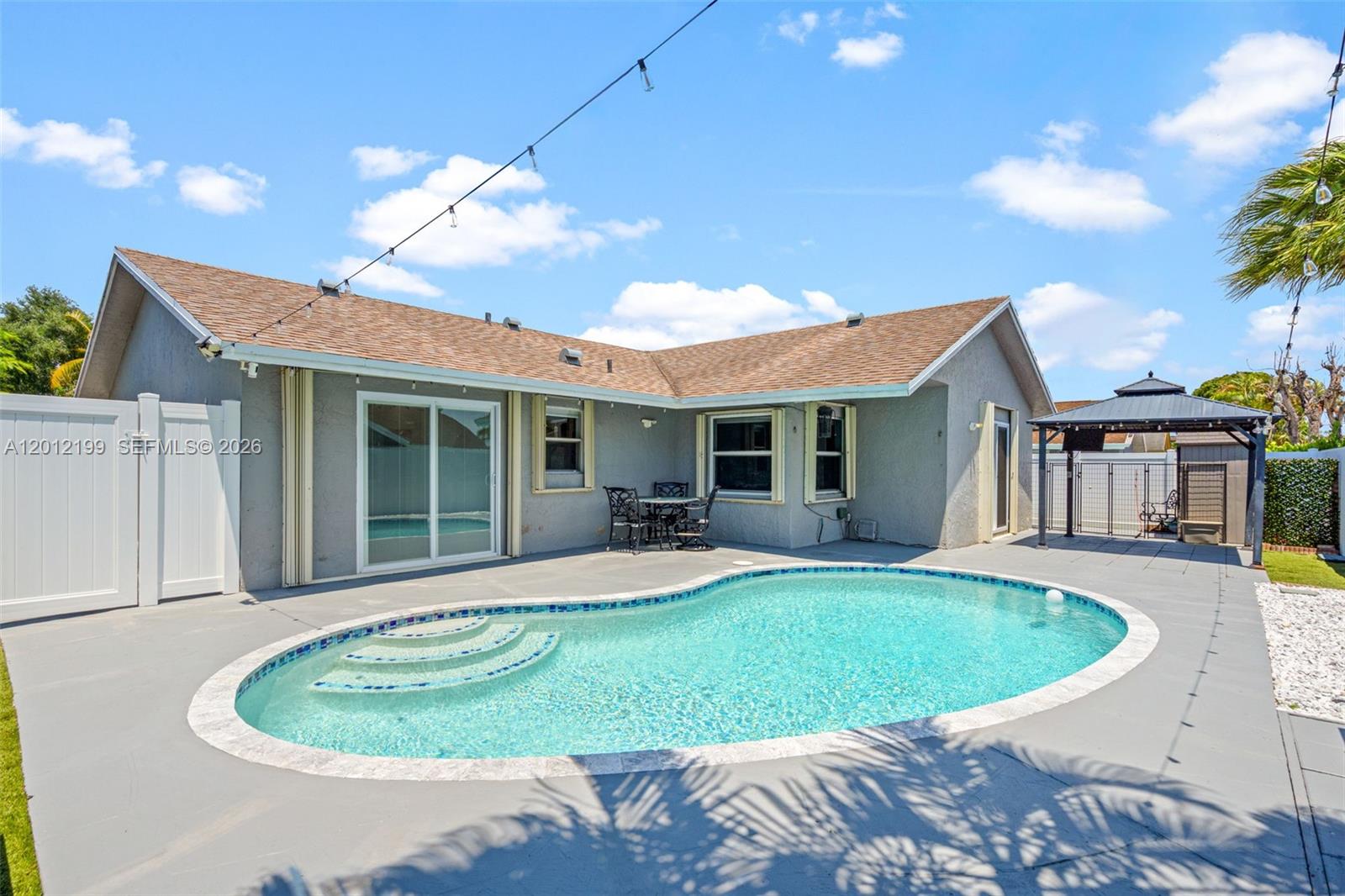 NORTH LAUDERDALE VILLAGE S - Residential
