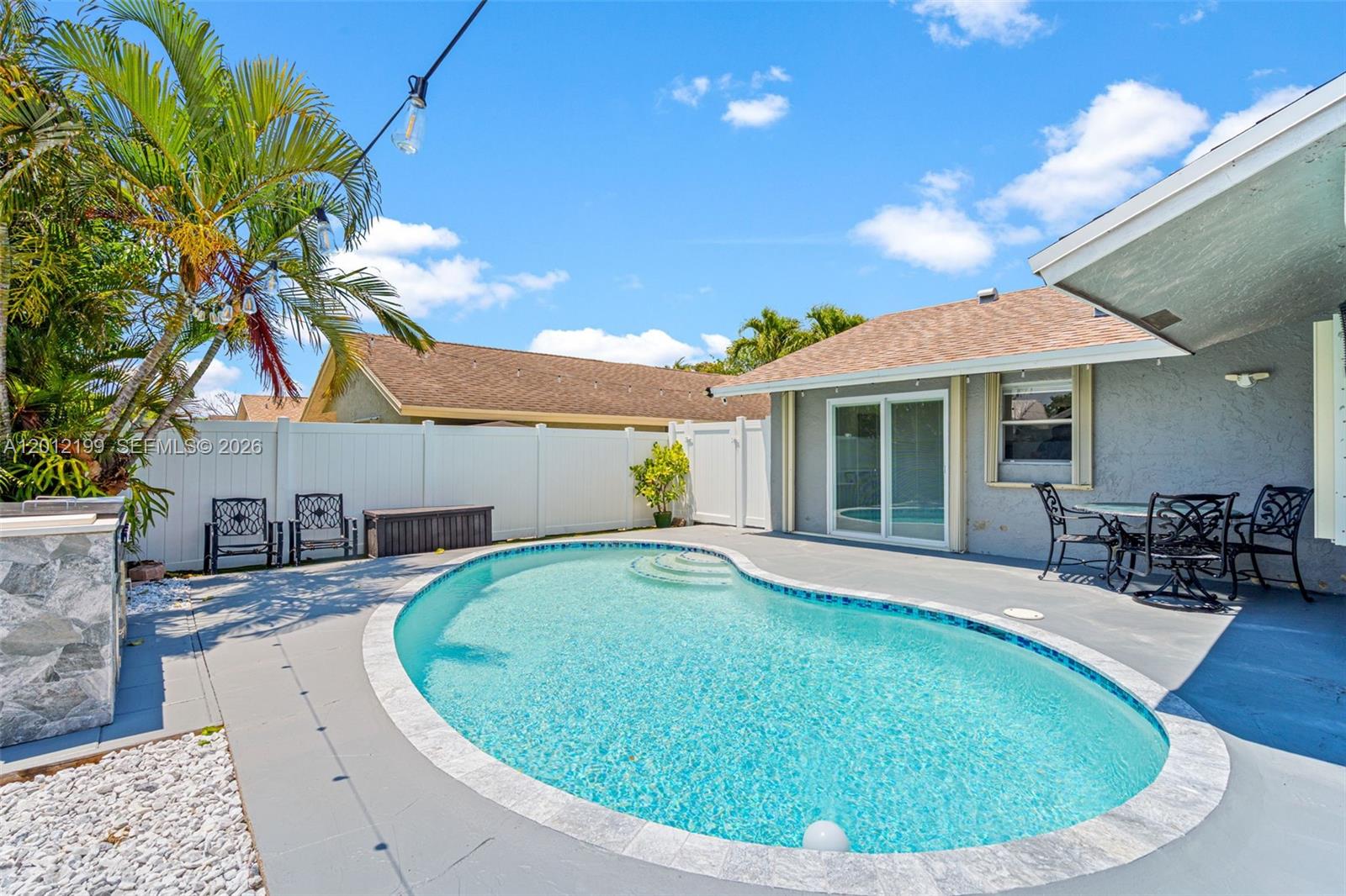 NORTH LAUDERDALE VILLAGE S - Residential