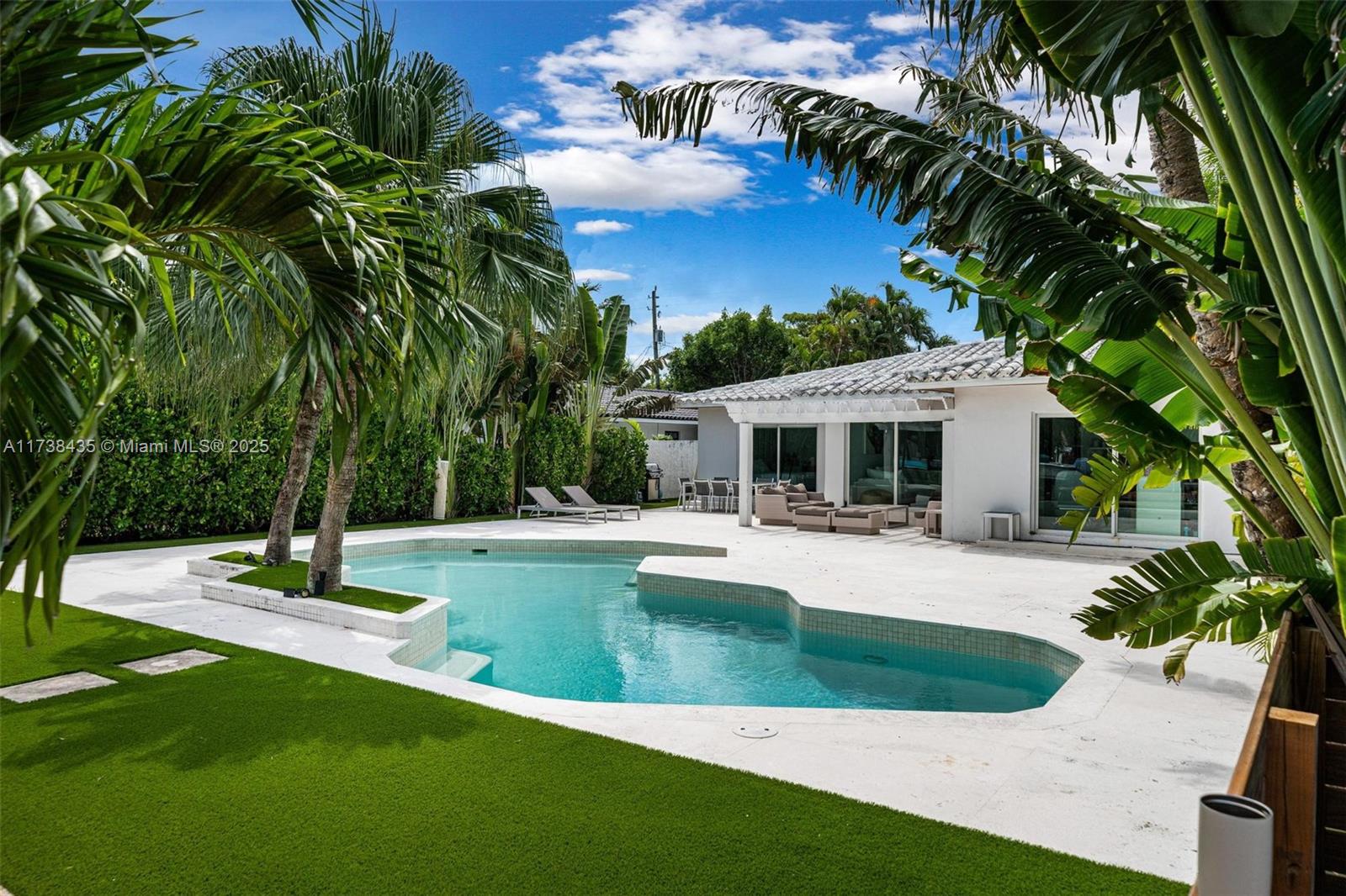 BISCAYNE POINT - Residential