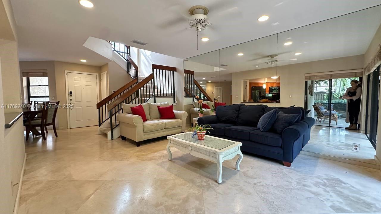 Property for Sale at 3308 Old Oak Ln 1003, Hollywood, Broward County, Florida - Bedrooms: 4 
Bathrooms: 3  - $485,000