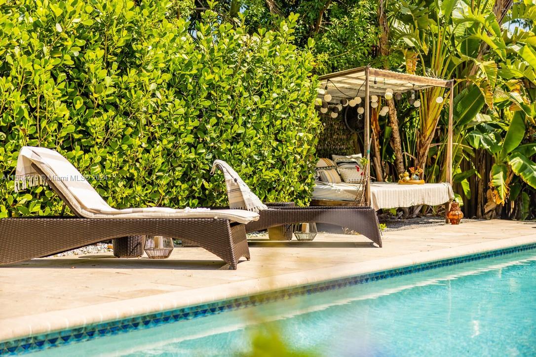 AMD EDGEWATER MANORS - Residential