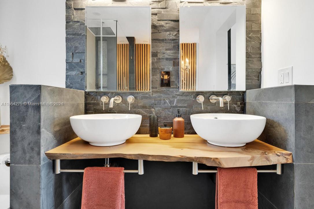 AMD EDGEWATER MANORS - Residential