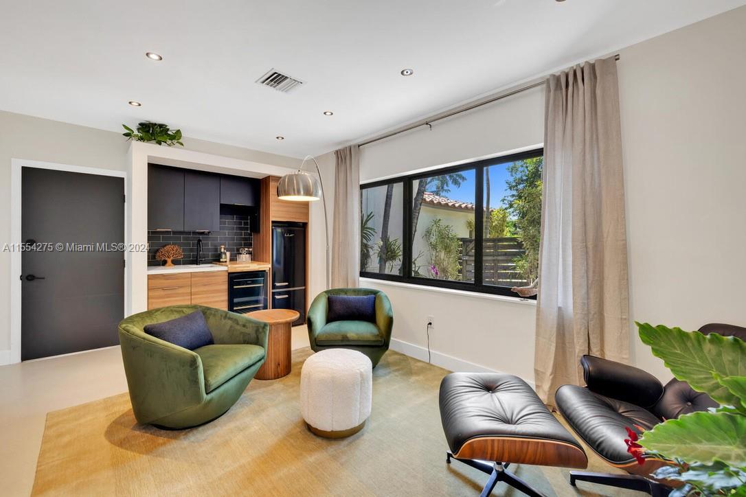 AMD EDGEWATER MANORS - Residential