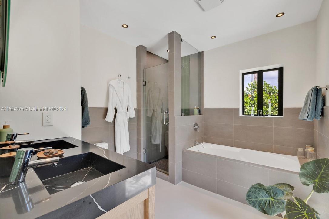 AMD EDGEWATER MANORS - Residential