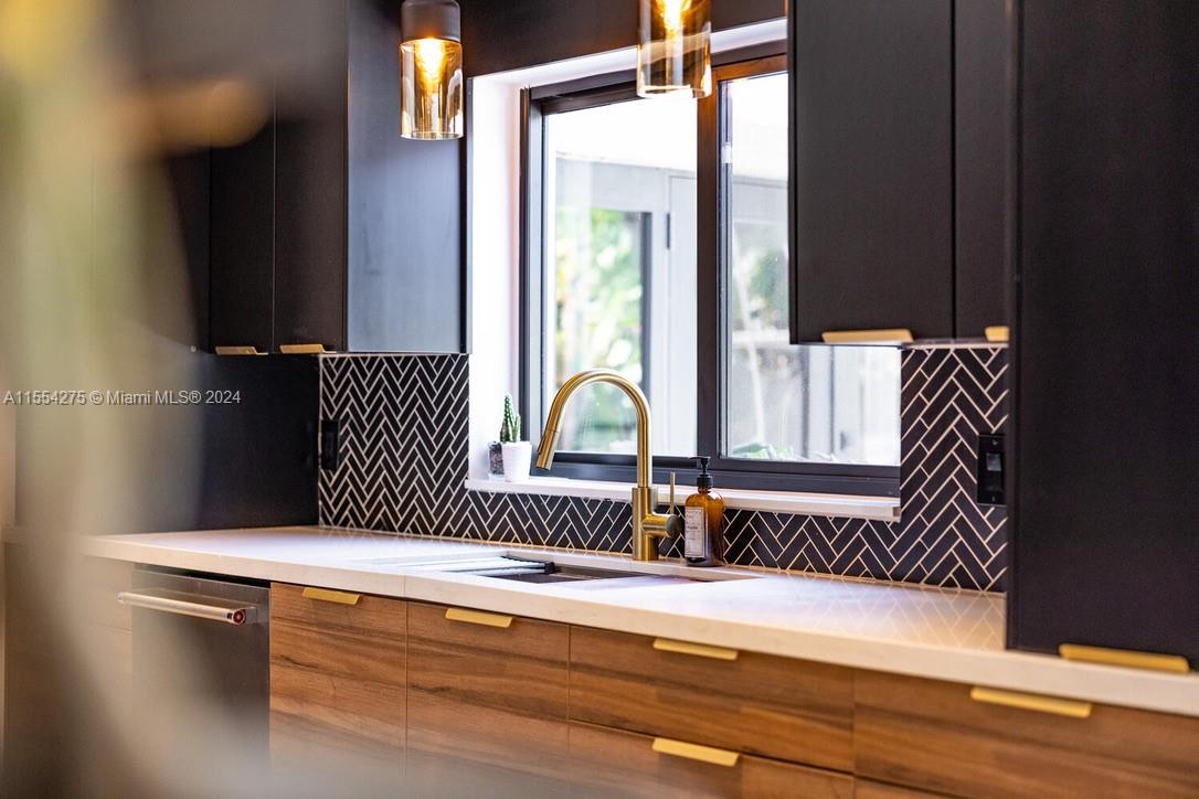 AMD EDGEWATER MANORS - Residential