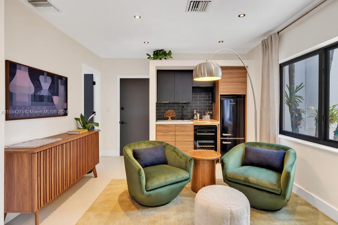 AMD EDGEWATER MANORS - Residential