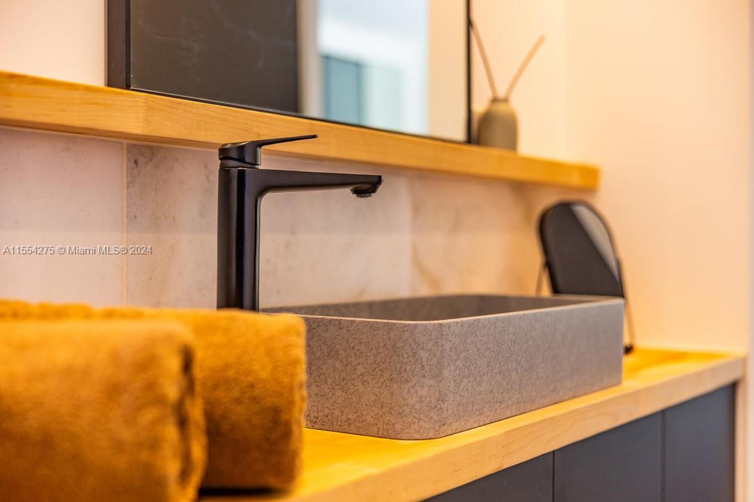 AMD EDGEWATER MANORS - Residential