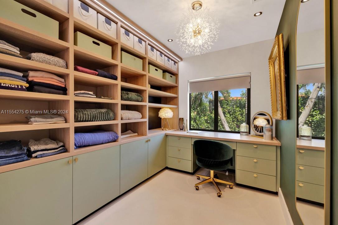 AMD EDGEWATER MANORS - Residential