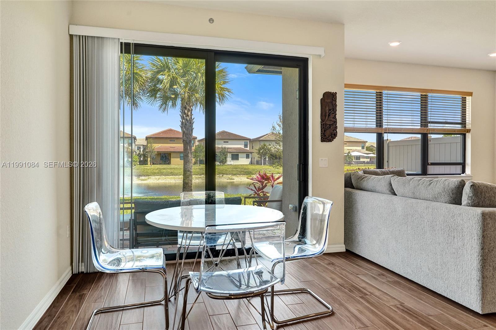 4814 Jumping Way, Lake Worth, FL, 33467/$559,000 4 4814 Jumping Way