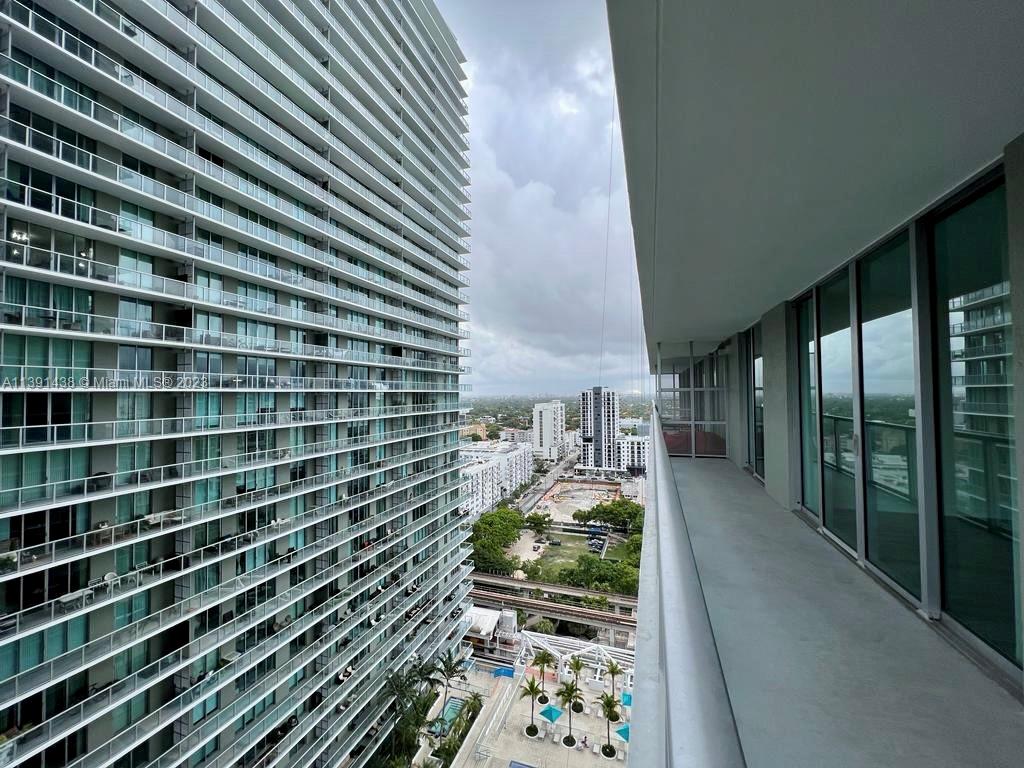 THE AXIS ON BRICKELL II C - Residential