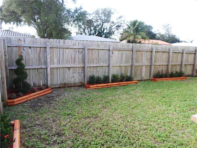 OLAS AZULES CONDO - Residential Lease