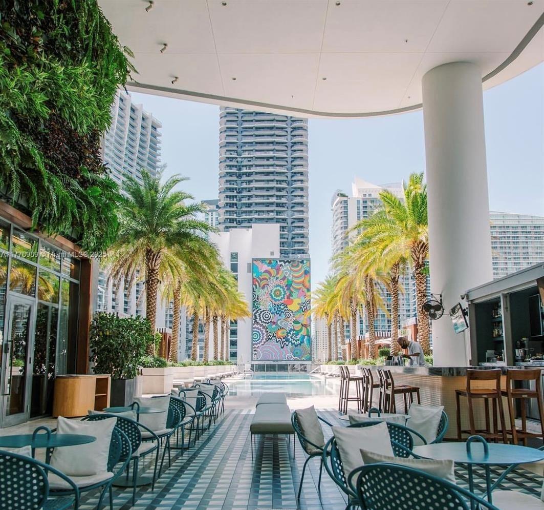 SLS LUX - Residential