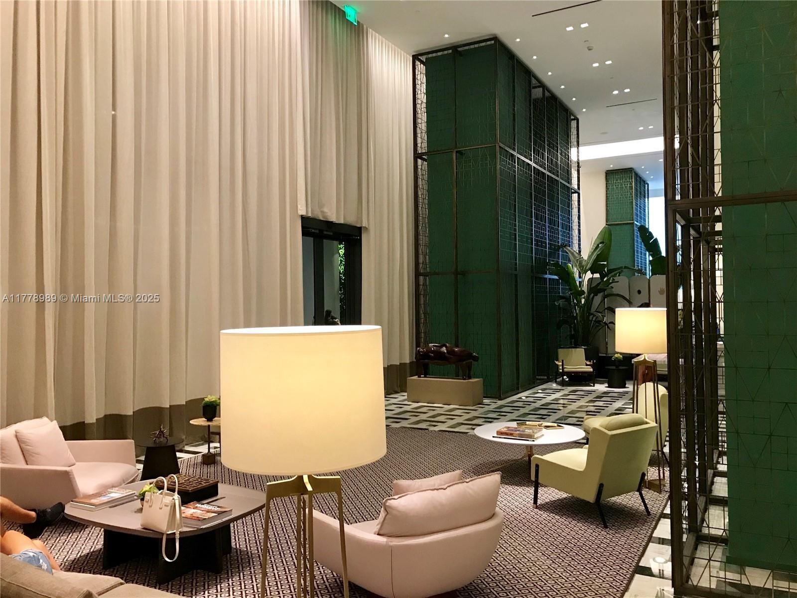 SLS LUX - Residential