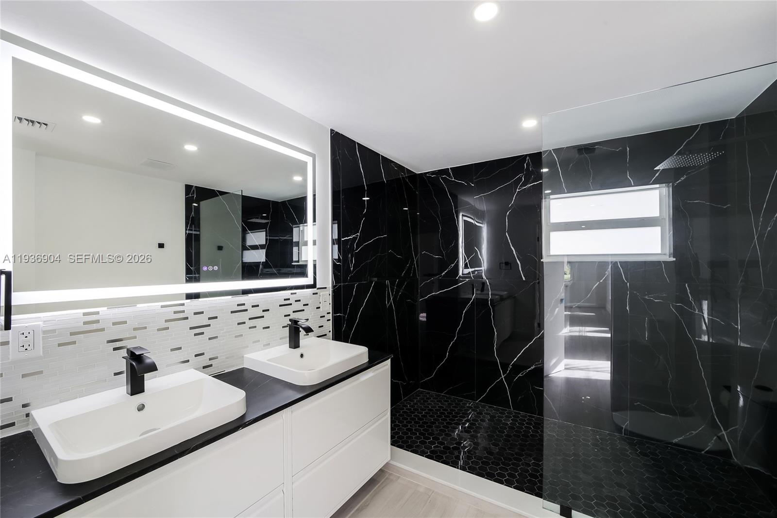 OCEAN BOULEVARD PARK - Residential