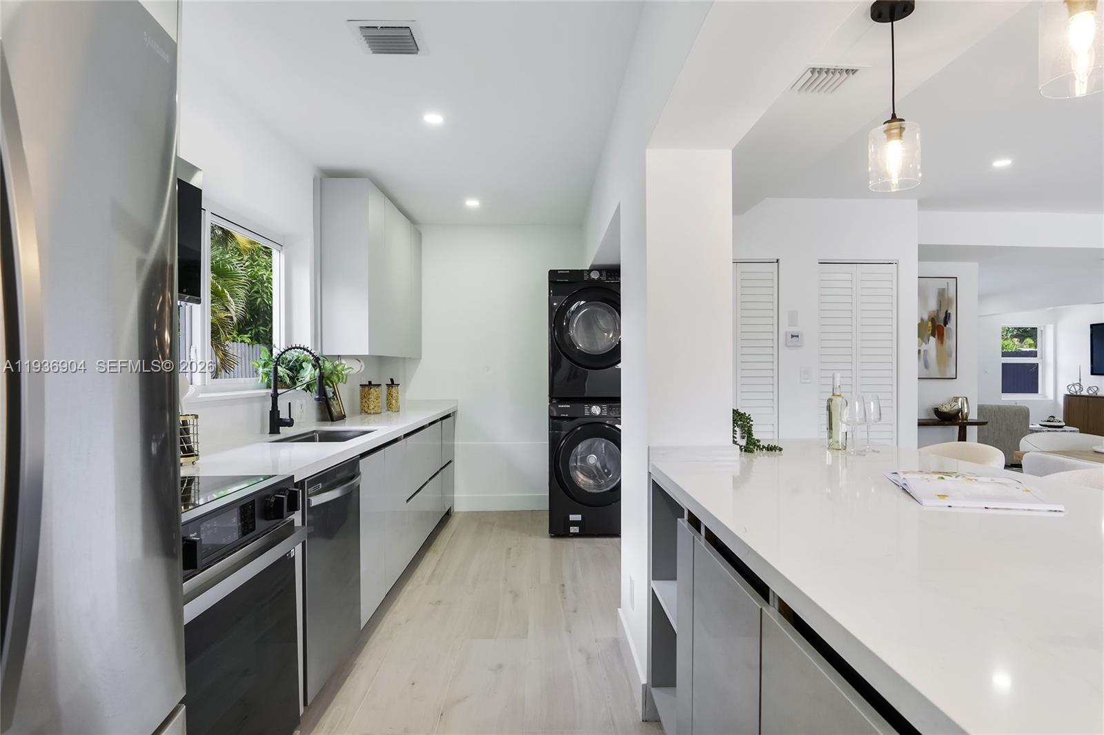 OCEAN BOULEVARD PARK - Residential