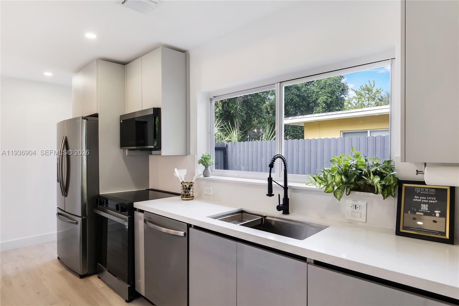 OCEAN BOULEVARD PARK - Residential