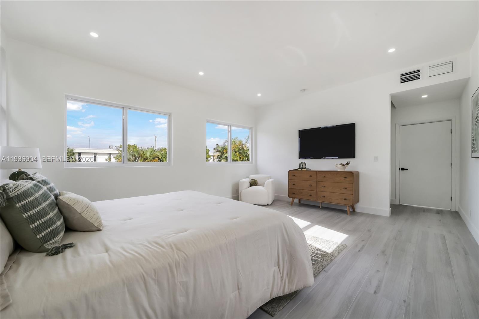 OCEAN BOULEVARD PARK - Residential