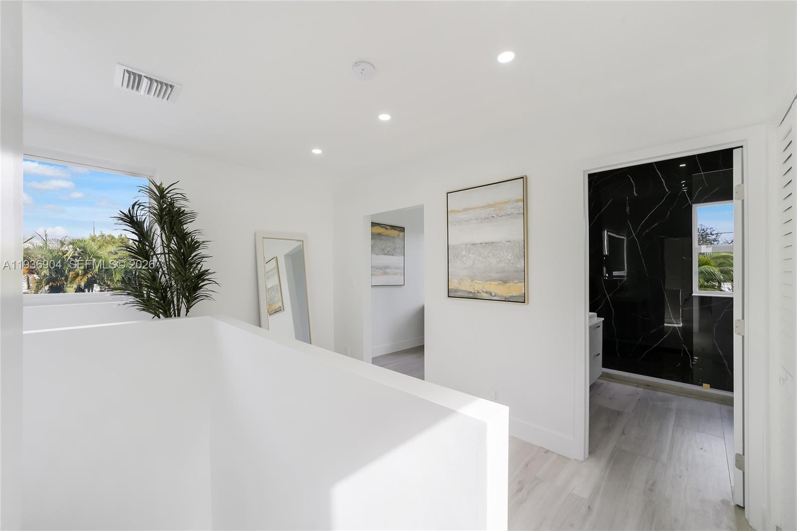 OCEAN BOULEVARD PARK - Residential