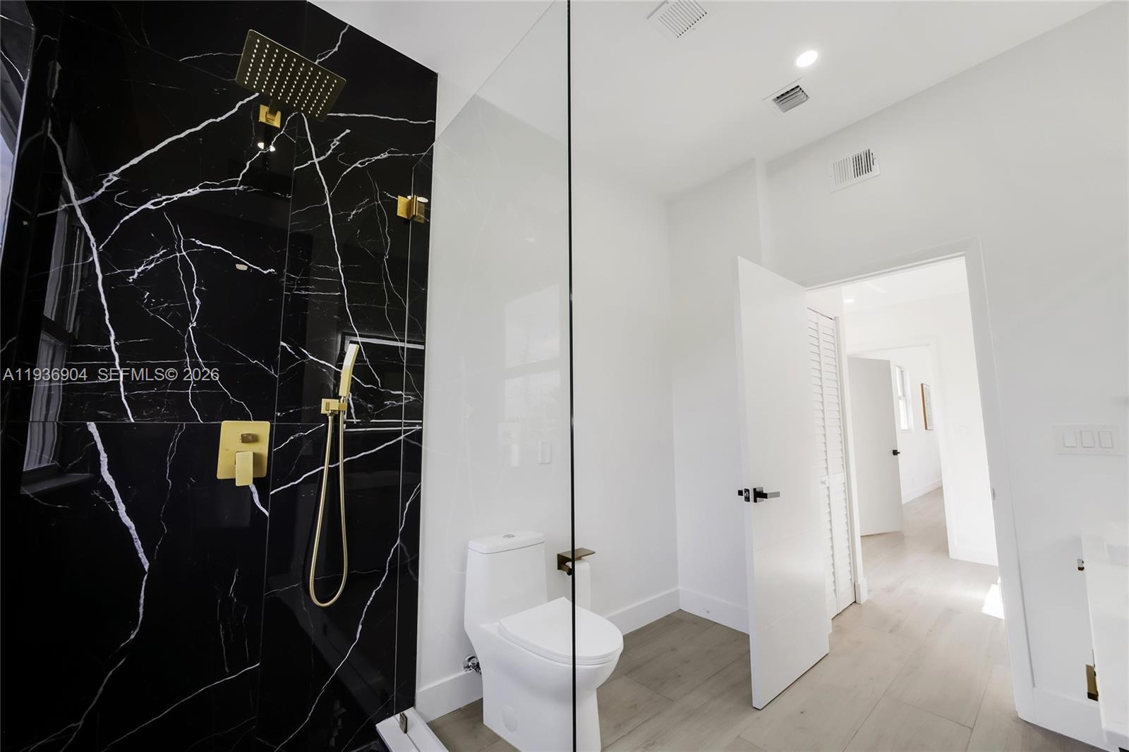 OCEAN BOULEVARD PARK - Residential