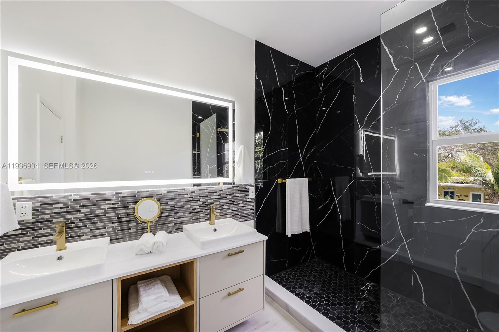 OCEAN BOULEVARD PARK - Residential