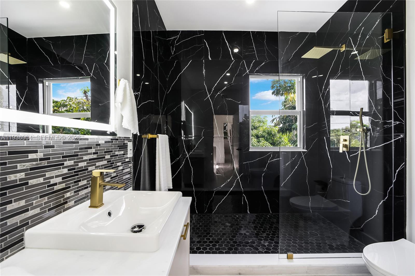 OCEAN BOULEVARD PARK - Residential