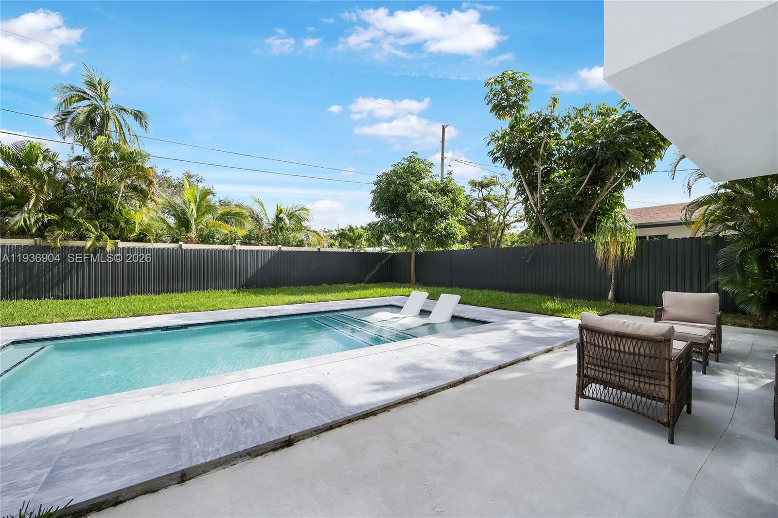 OCEAN BOULEVARD PARK - Residential