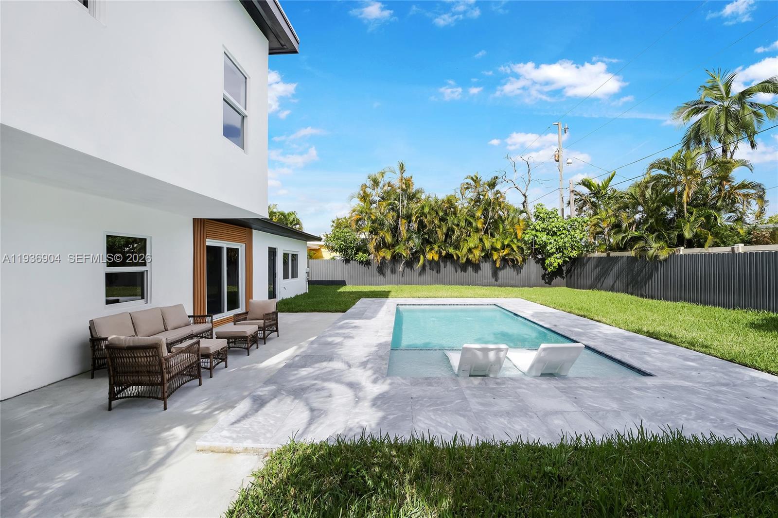 OCEAN BOULEVARD PARK - Residential