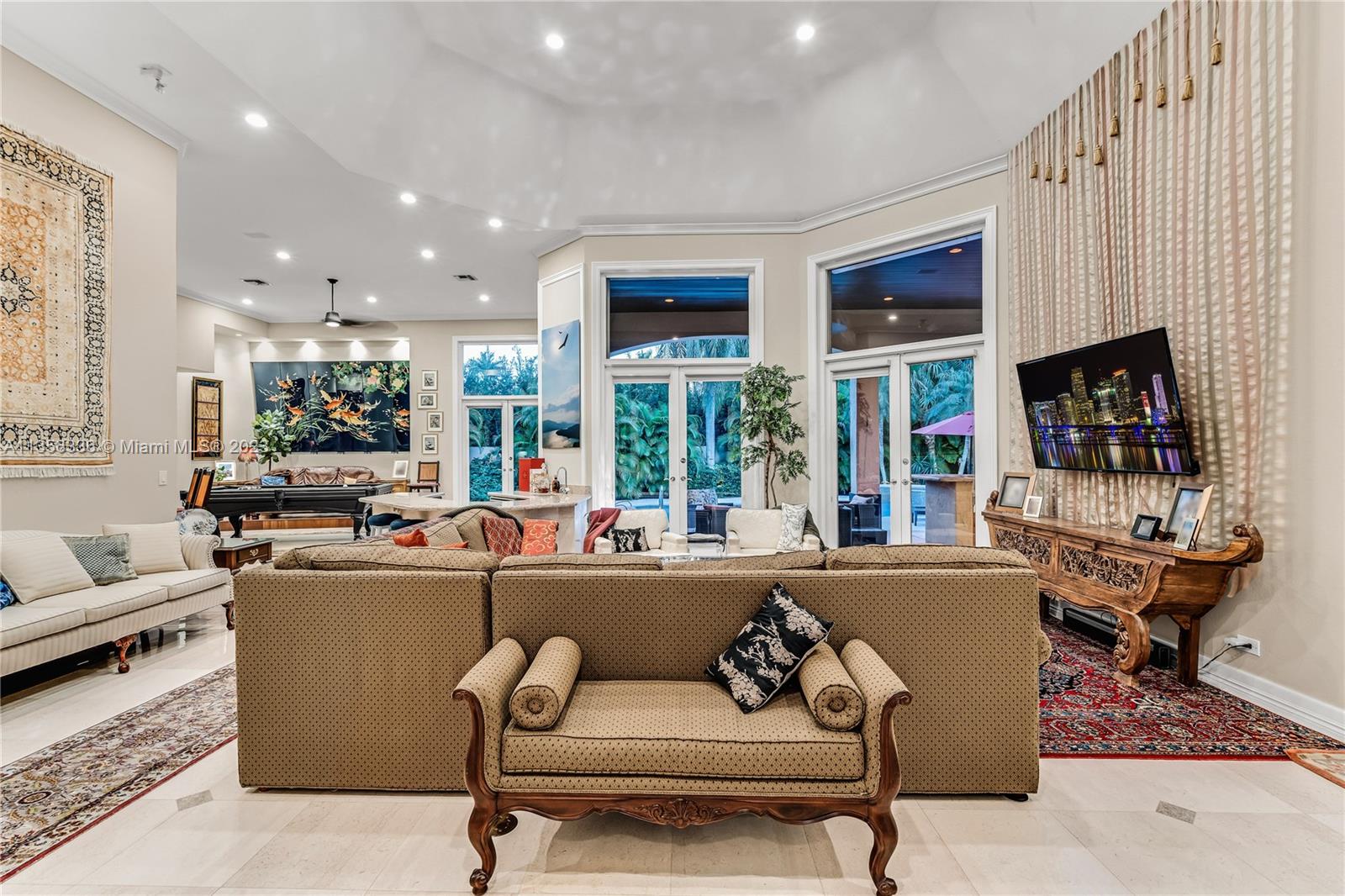 BANYAN WOODS - Residential