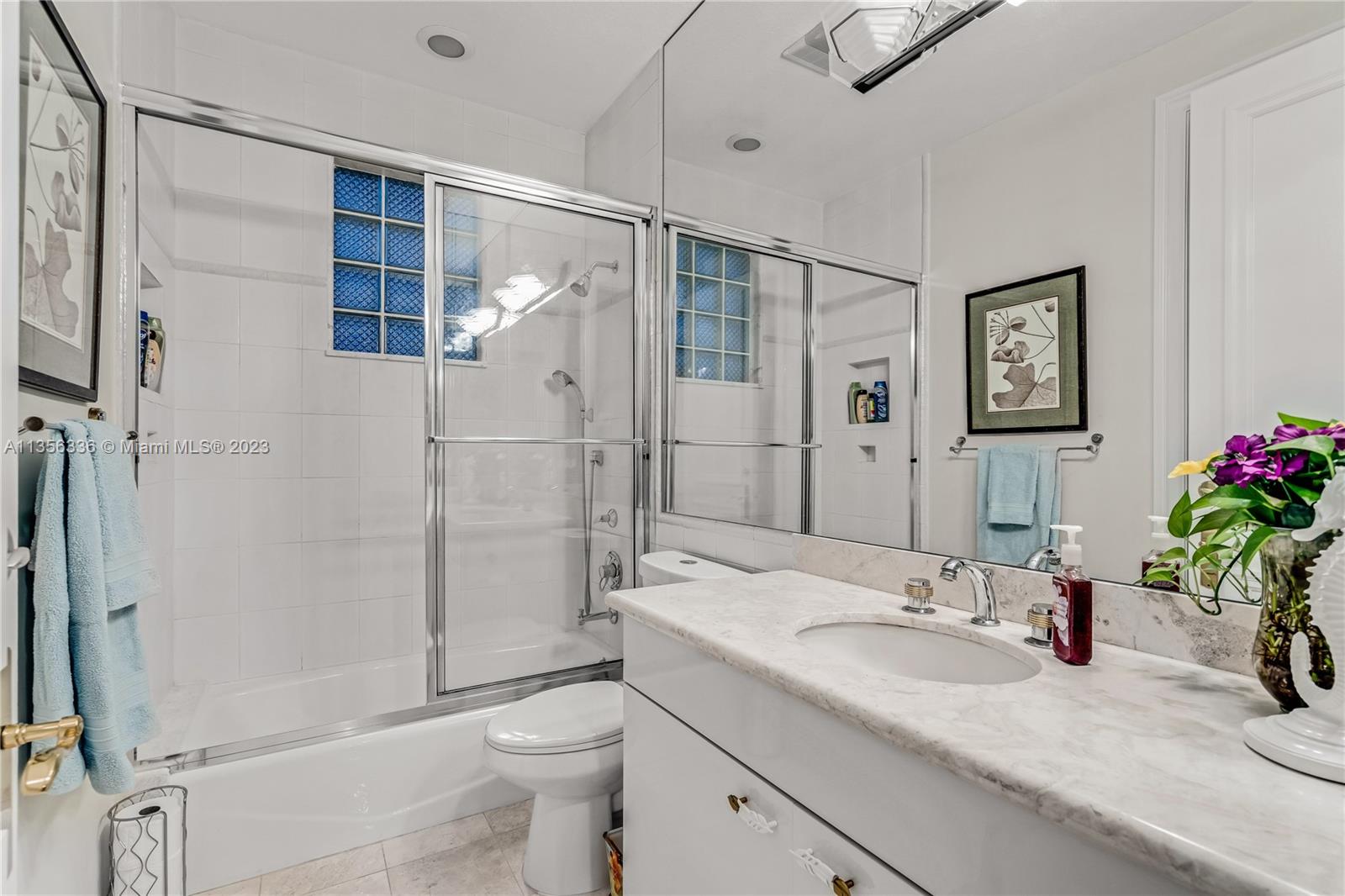 BANYAN WOODS - Residential