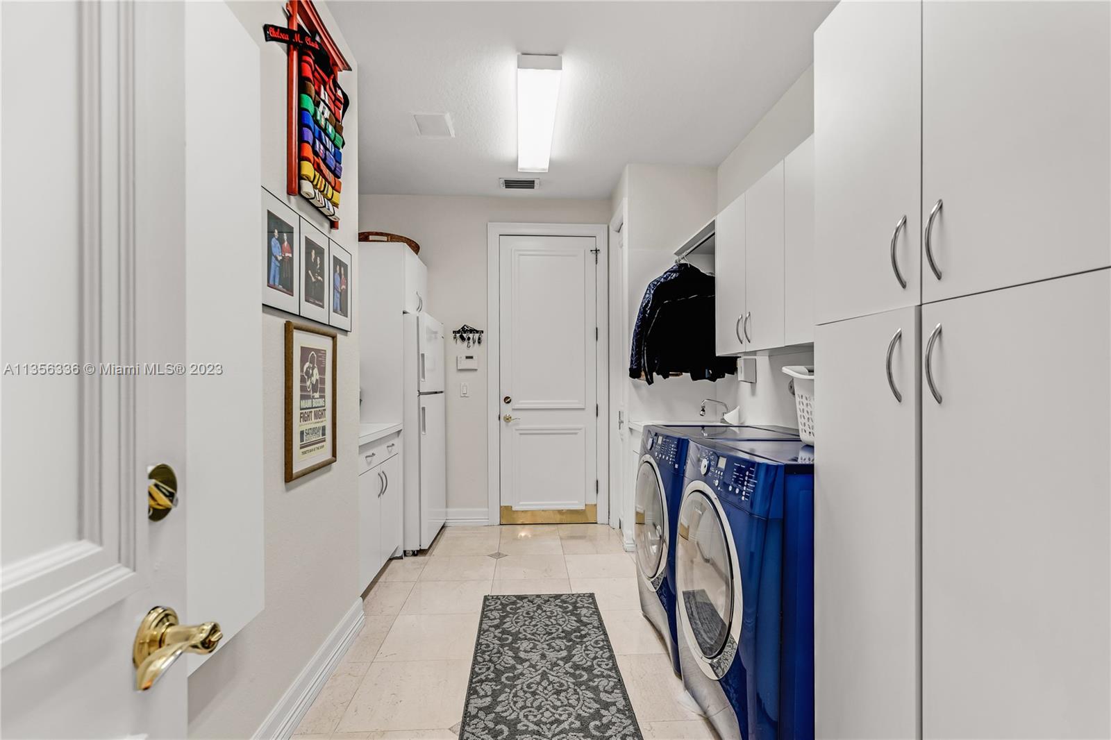 BANYAN WOODS - Residential