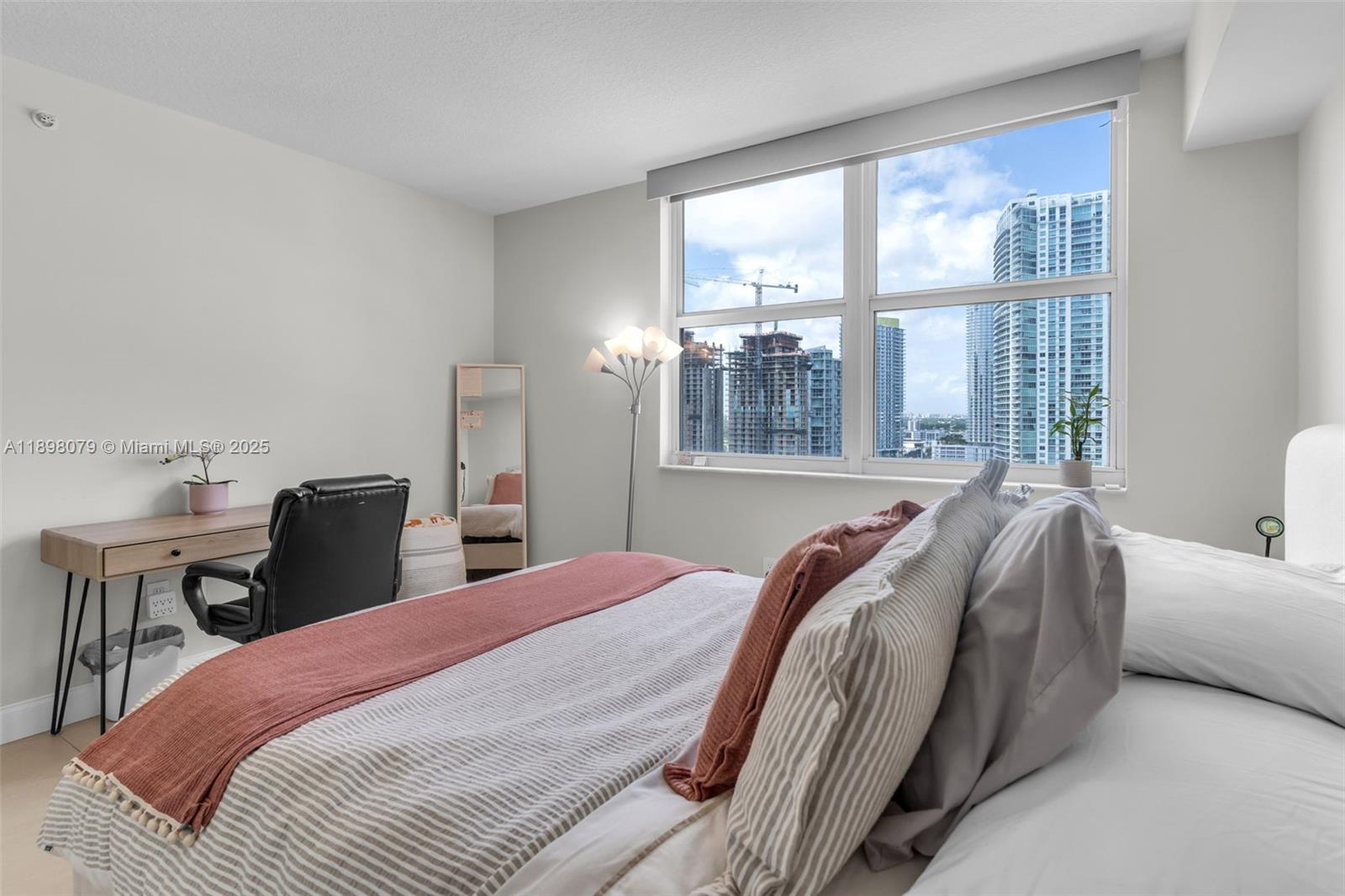 BRICKELL ON THE RIVER N T - Residential Lease