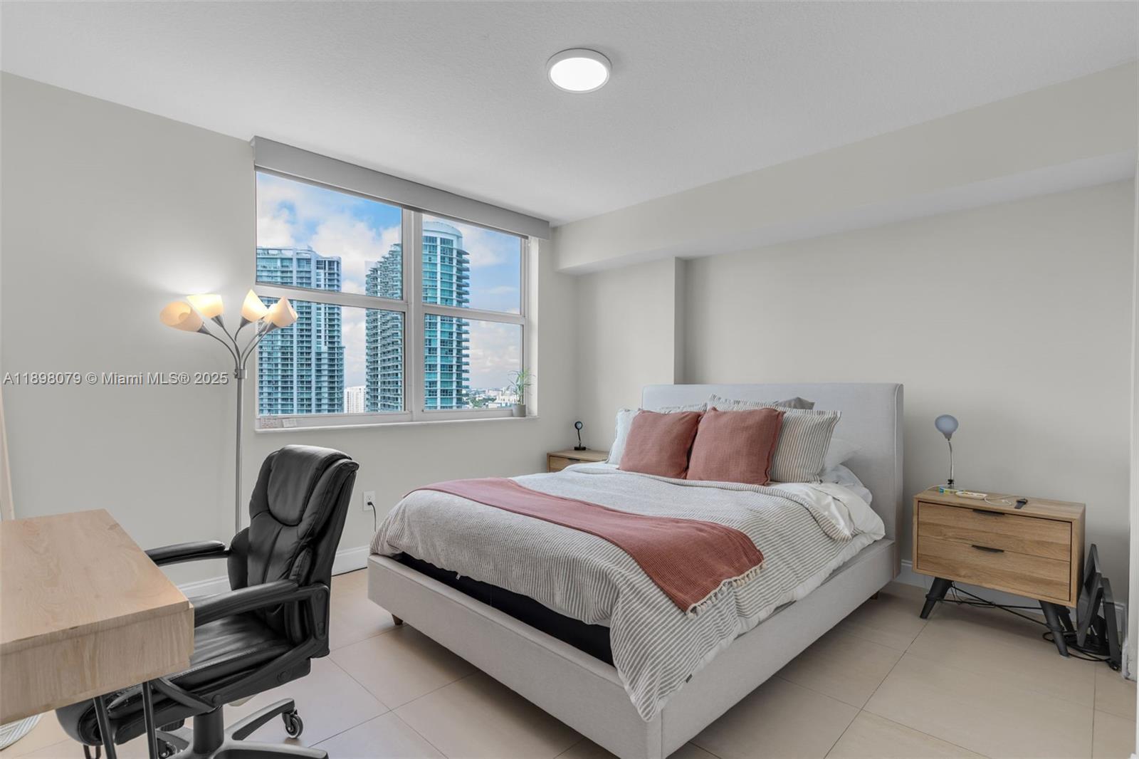 BRICKELL ON THE RIVER N T - Residential Lease